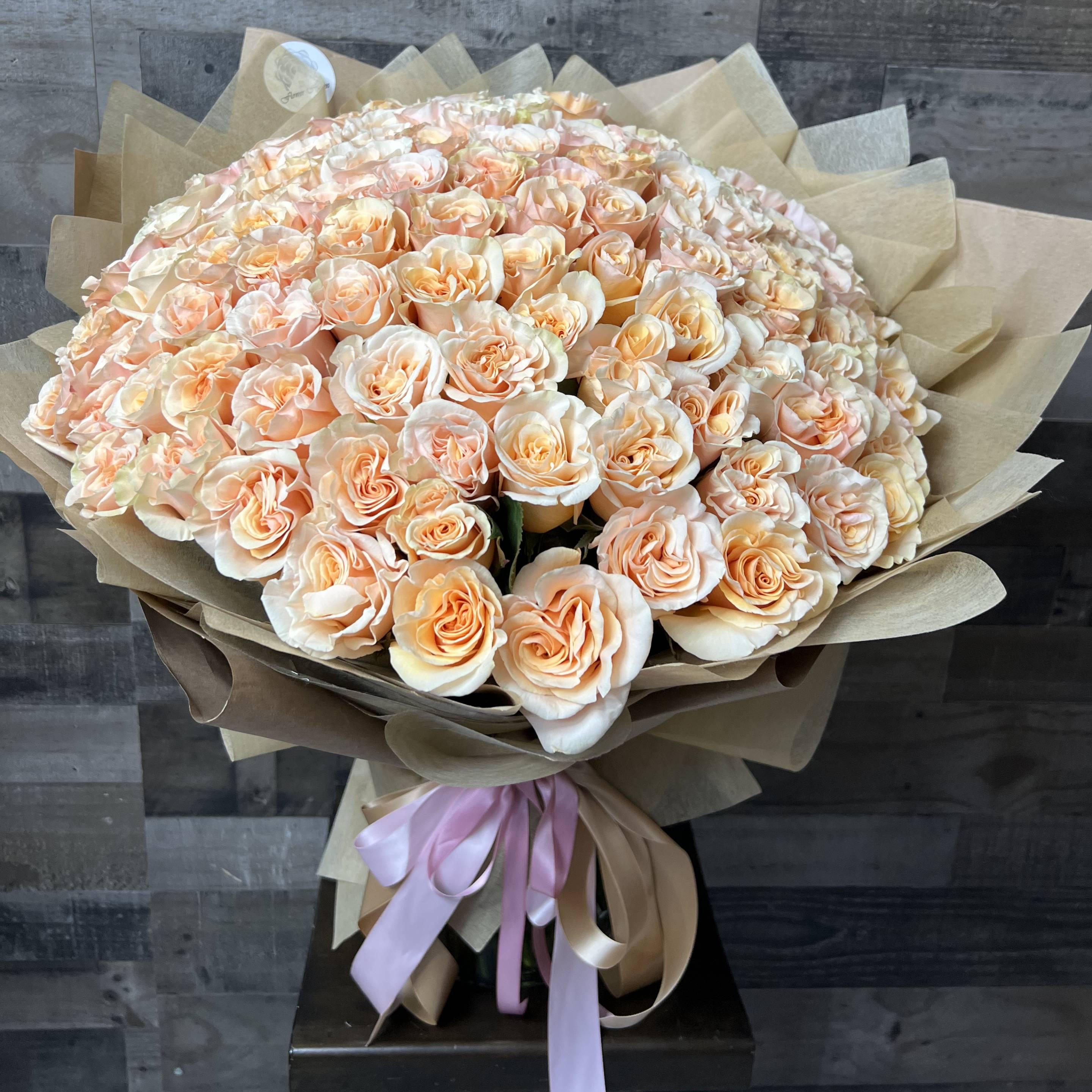 100 Peach Roses Bouquet