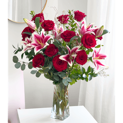 Dozen Roses With Lilies in San Diego from Lilac Florist