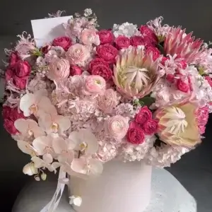 Grand Luxe Mixed Bloom Floral Box - Lilac Florist